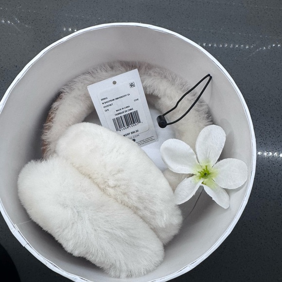 UGG Chestnut Sheepskin Embroidered Earmuffs - Picture 9 of 14